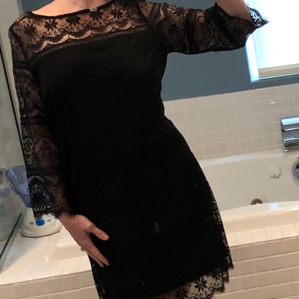 Max Studio Black lace shift dress (XS)